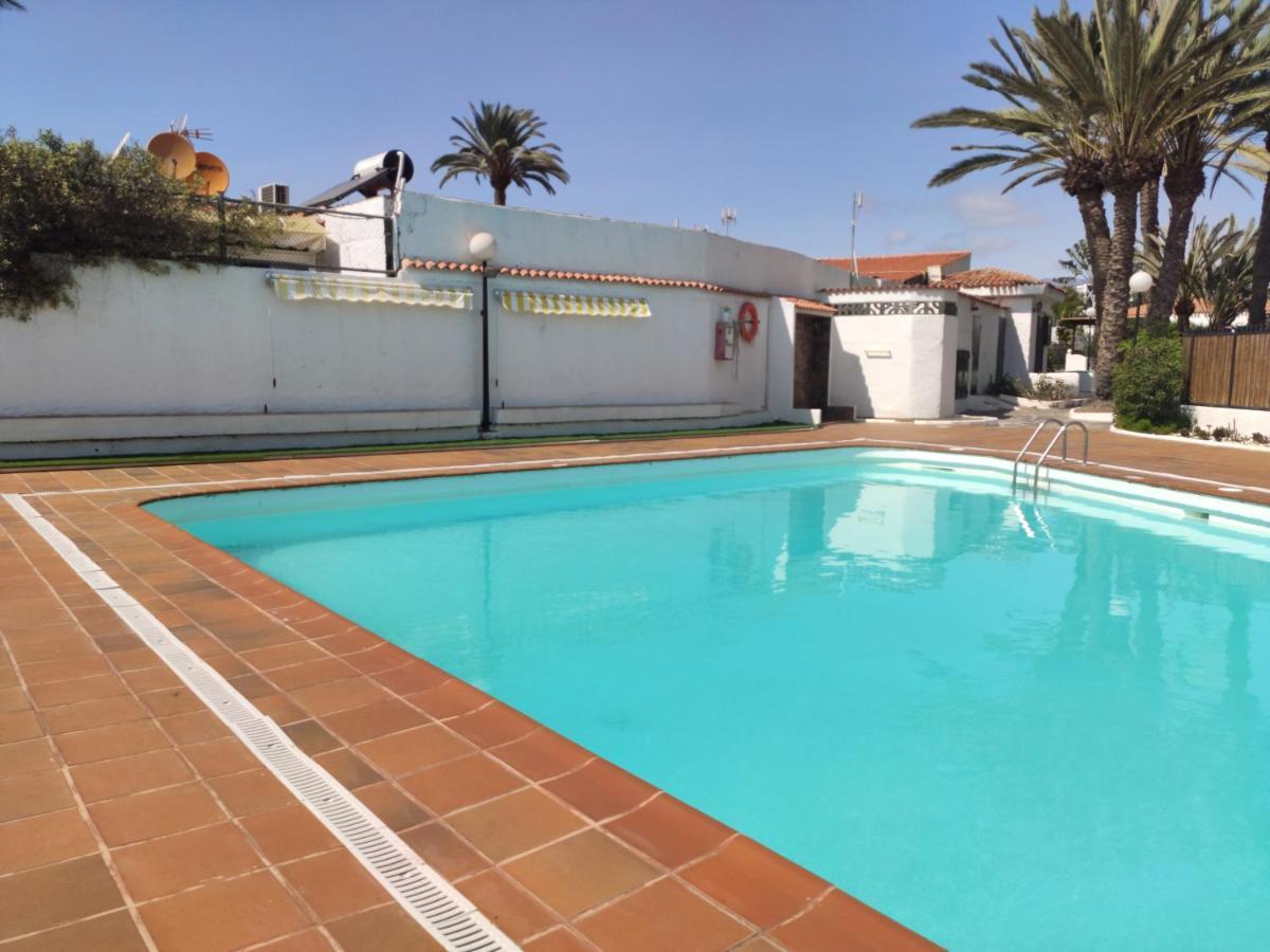 2 Bedroom Bungalow Next Yumbo Center. Free Parking Плайя-дель-Инглес Экстерьер фото